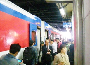 �{�C�W���[�E�I�u�E�U�E�V�[�Y�������� 4����