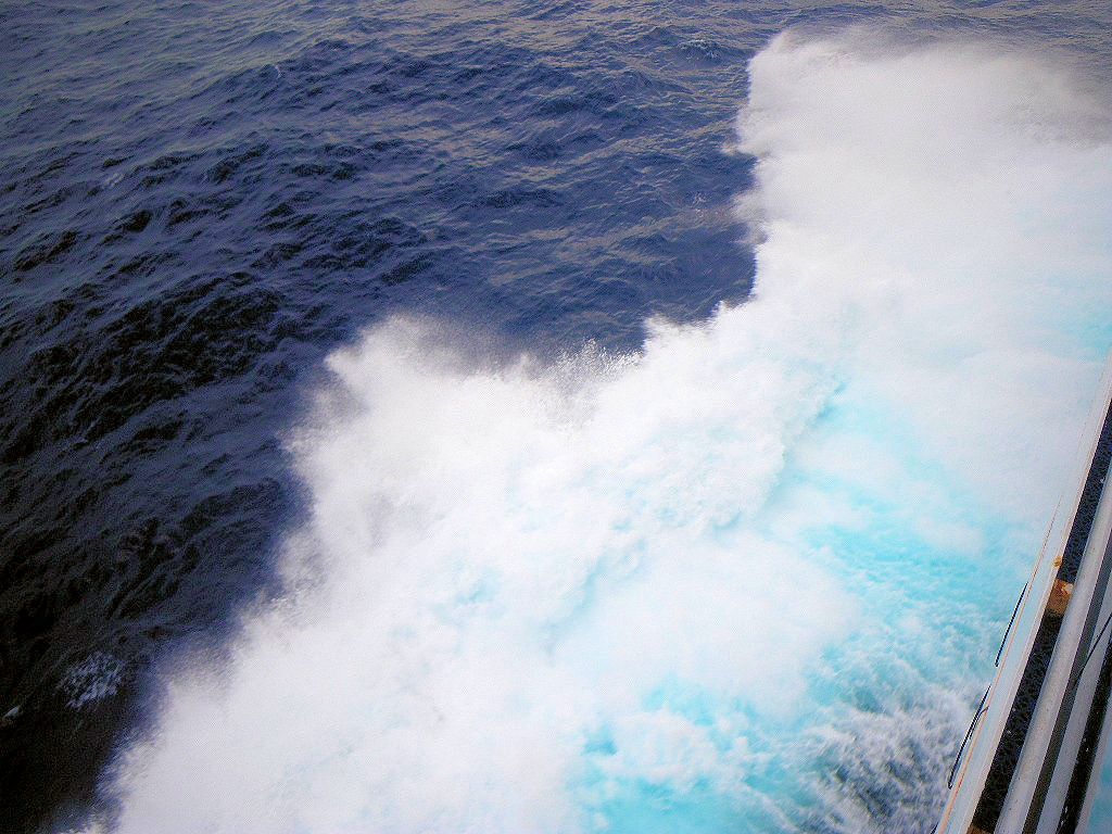 波を撮るのは難しい