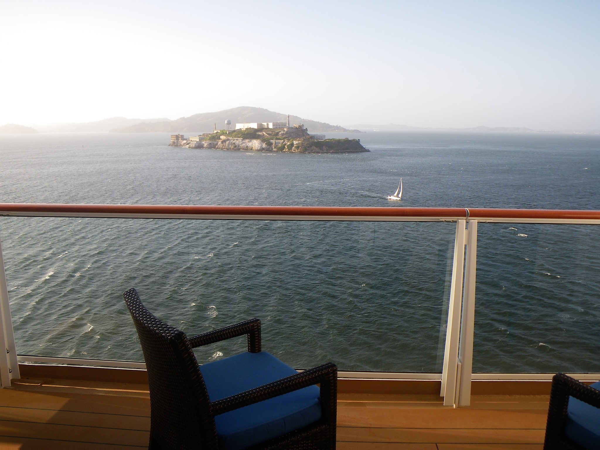 バルコニーから見るアルカトラス島