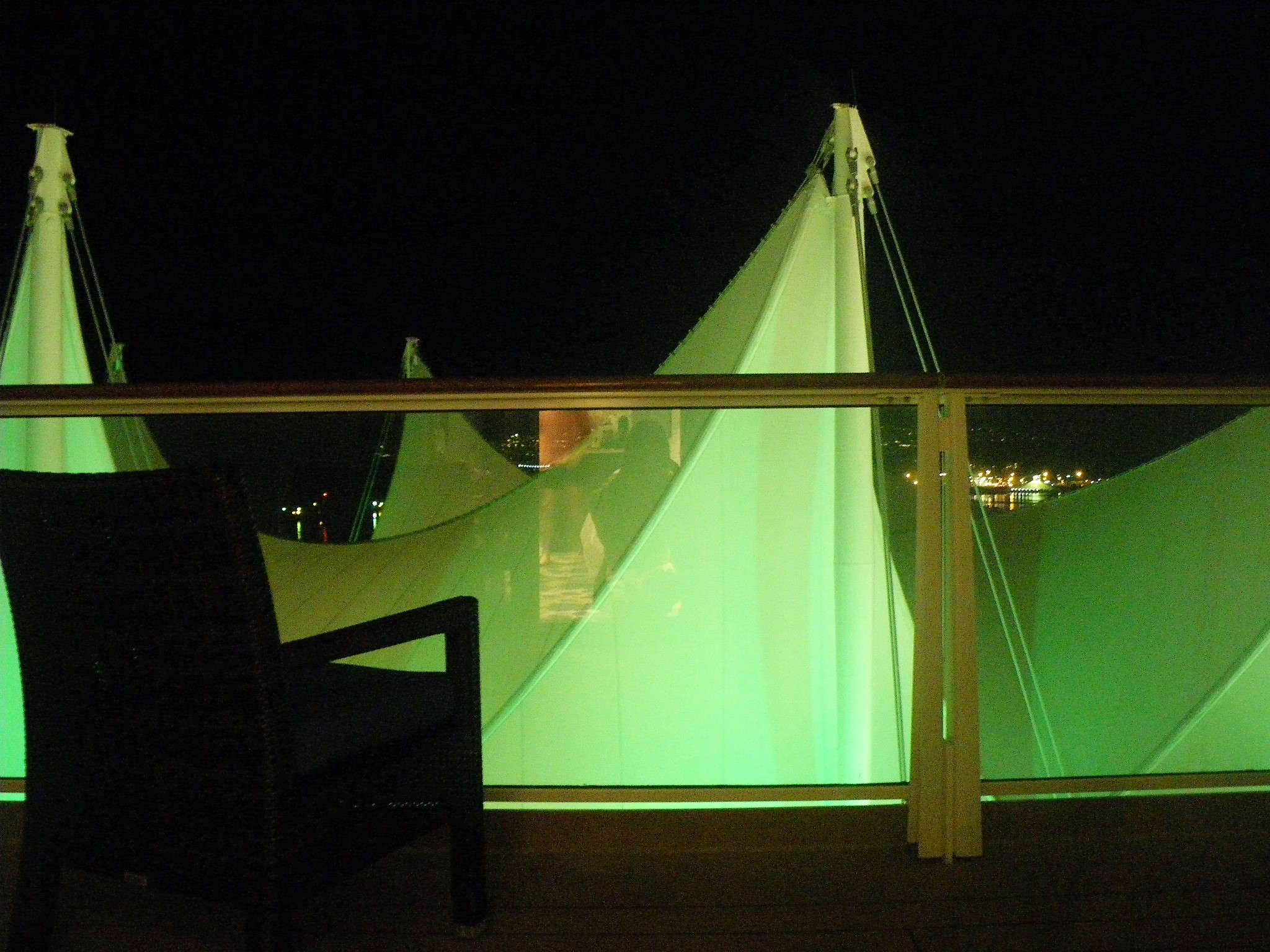 バンクーバー港夜景p