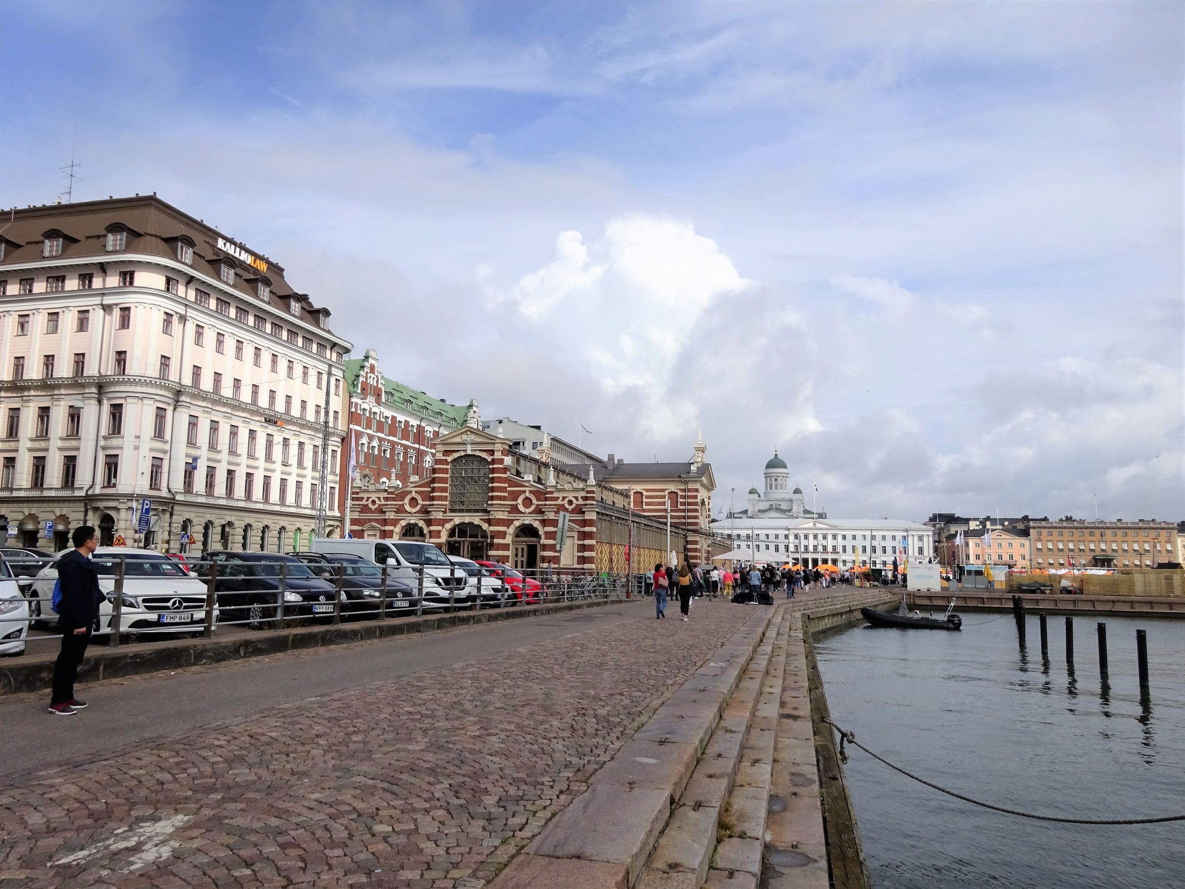 シャトルバス降りたとこ