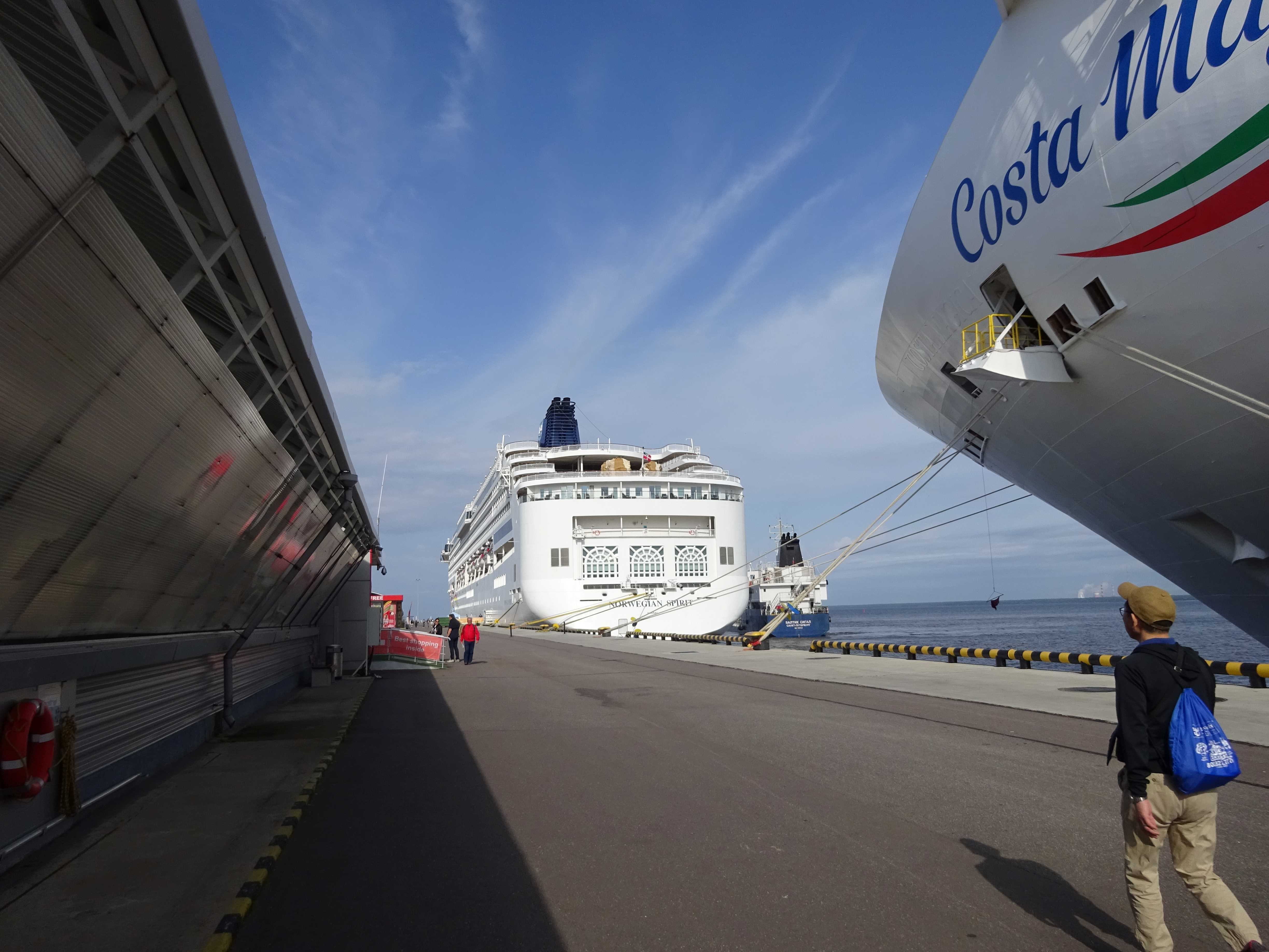 ロシアの入国審査へ