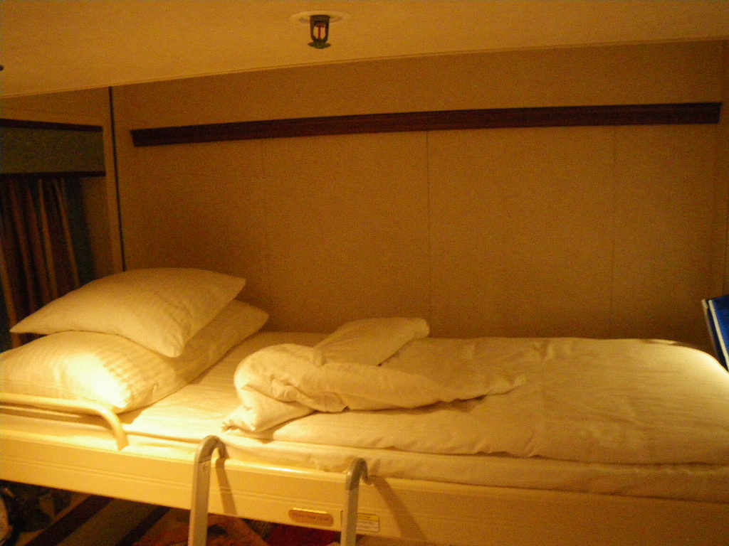サンプリンセス北海道周遊 4人部屋ベッド
